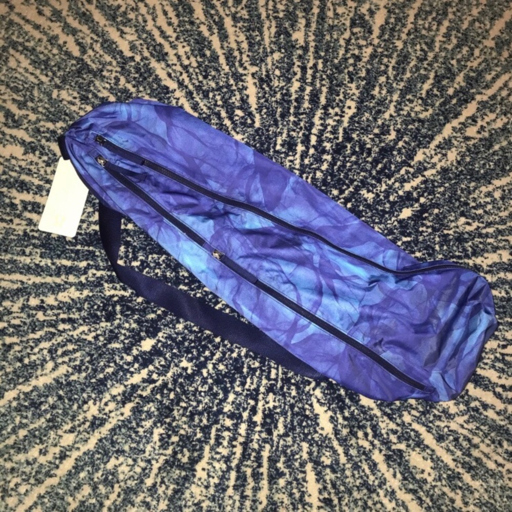 NWT Lululemon yoga bag